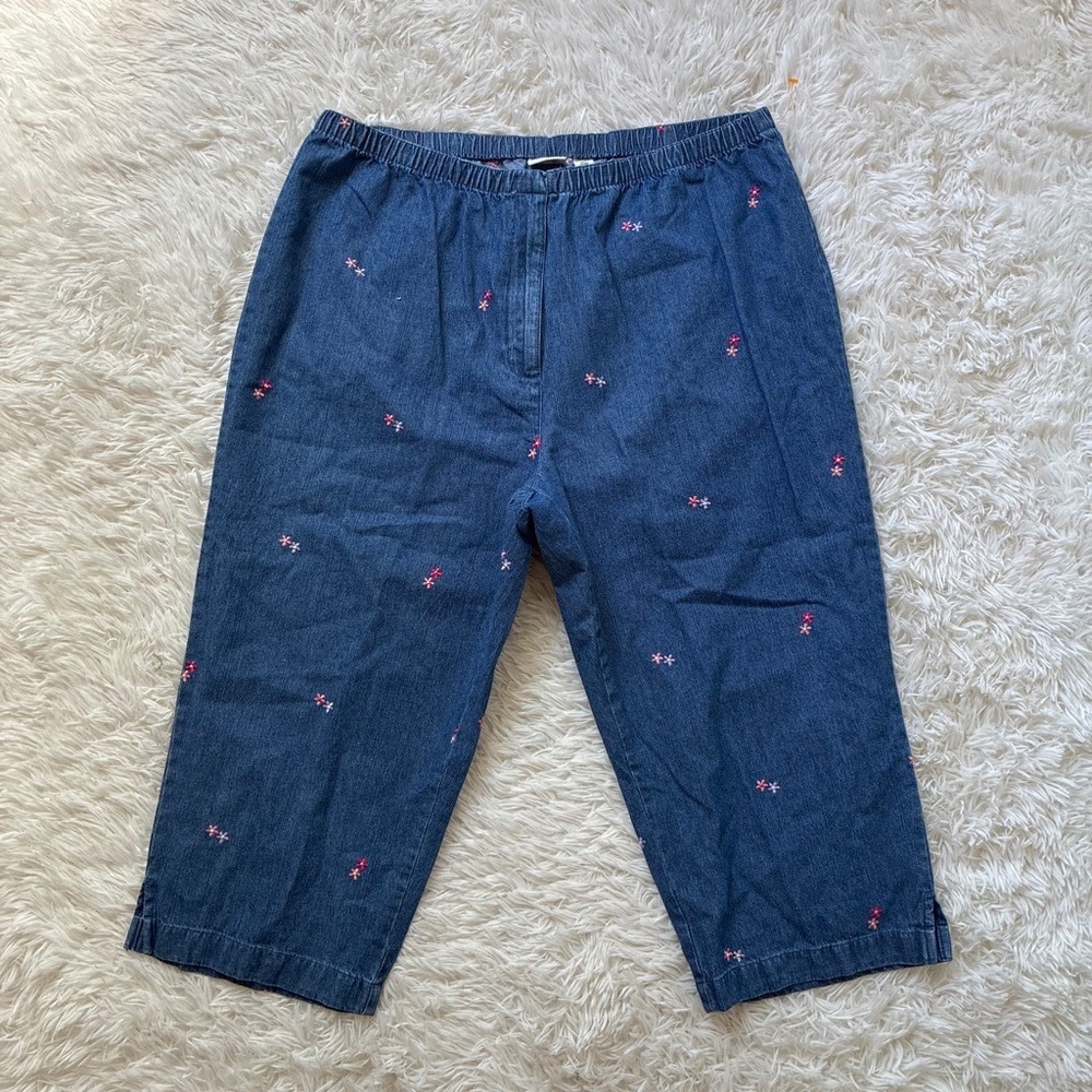 Vintage 90s Classic Elements Blue Denim Embroidered Floral Capri Pants Size 20W